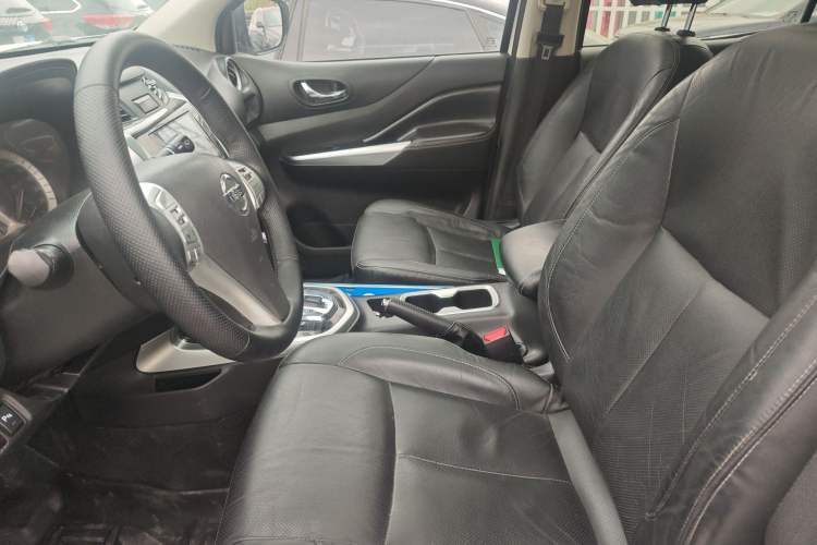 Used Nissan Terra 2018 2.5L Automatic 4x4 Flagship Edition Left Front Seat