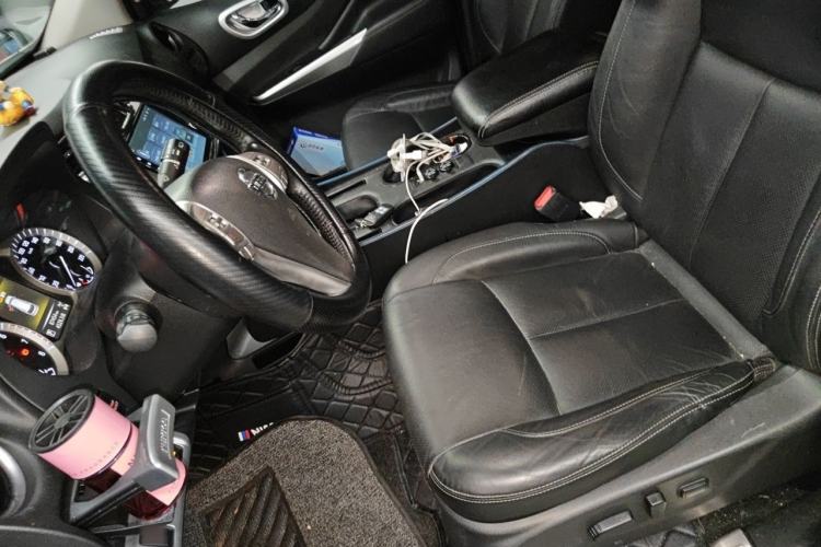 Used Nissan Terra 2018 2.5L Automatic 4x4 Flagship Edition Left Front Seat