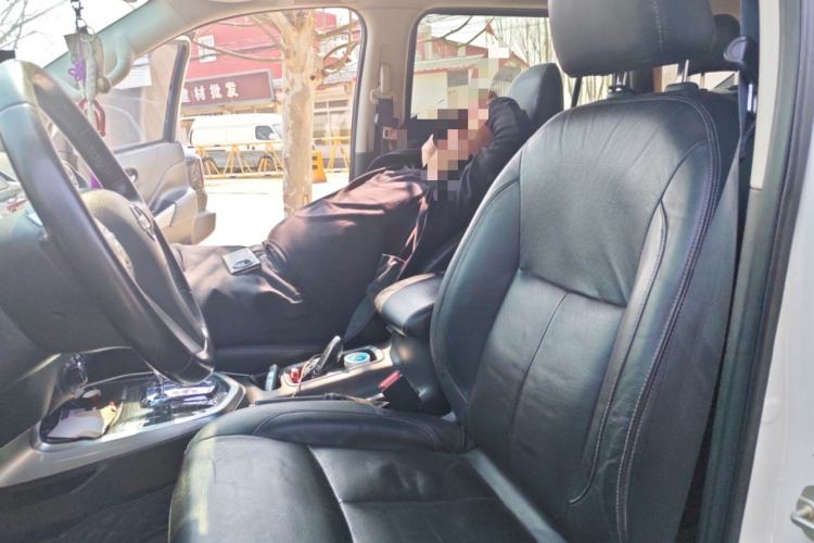 Used Nissan Terra 2018 2.5L Automatic 4x4 Flagship Edition