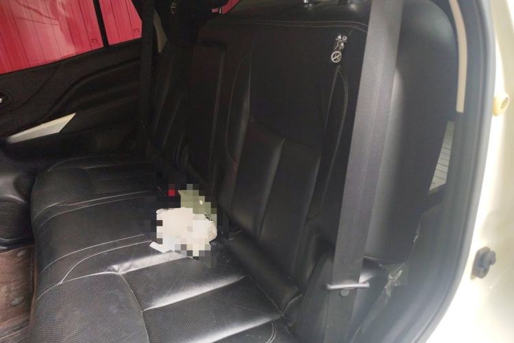 Used Nissan Terra 2018 2.5L Automatic 4x4 Flagship Edition Left Rear Seat