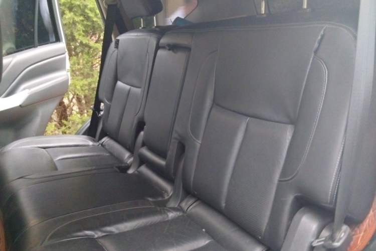 Used Nissan Terra 2018 2.5L Automatic 4x4 Luxury Edition Left Rear Seat