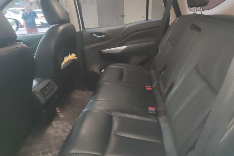 Used Nissan Terra 2018 2.5L Automatic 2WD Luxury Edition Left Rear Seat
