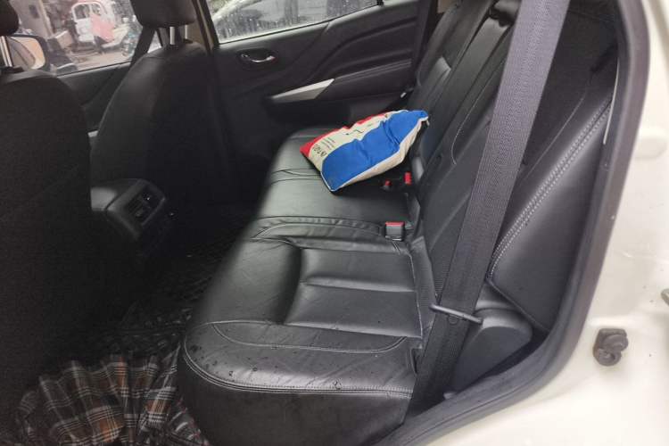 Used Nissan Terra 2018 2.5L Automatic 4x4 Luxury Edition Left Rear Seat