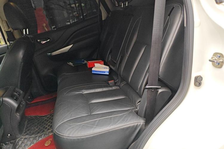 Used Nissan Terra 2018 2.5L Automatic 4x4 Luxury Edition Left Rear Seat