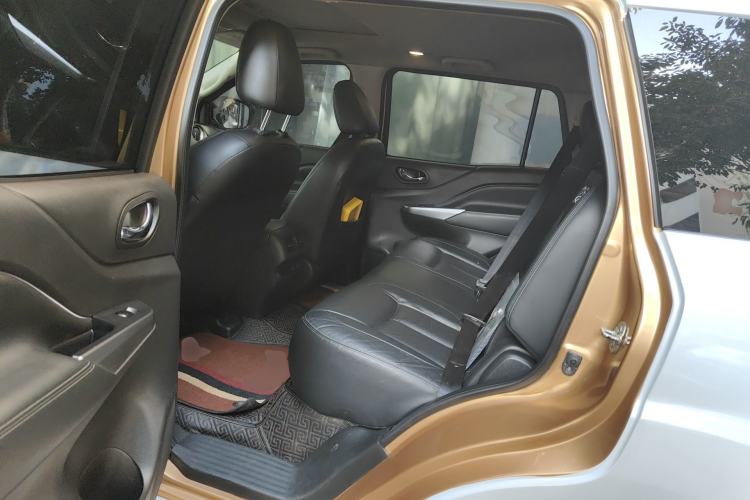 Used Nissan Terra 2018 2.5L Automatic 2WD Luxury Edition Left Rear Seat