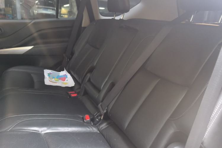 Used Nissan Terra 2018 2.5L Automatic 2WD Luxury Edition Left Rear Seat