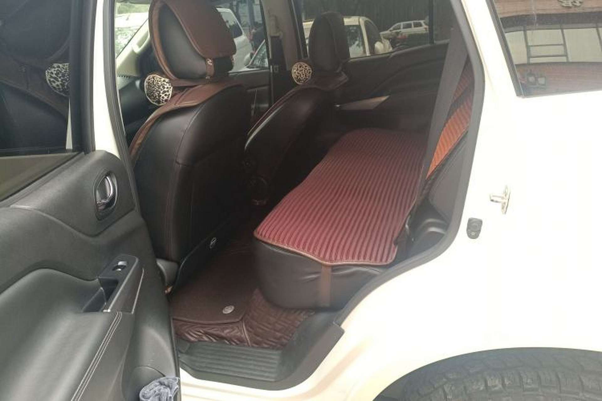 Used Nissan Terra 2018 2.5L Automatic 4x4 Luxury Edition Left Rear Seat