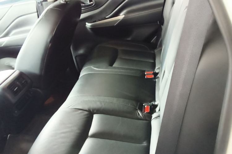 Used Nissan Terra 2018 2.5L Automatic 4x4 Flagship Edition Left Rear Seat