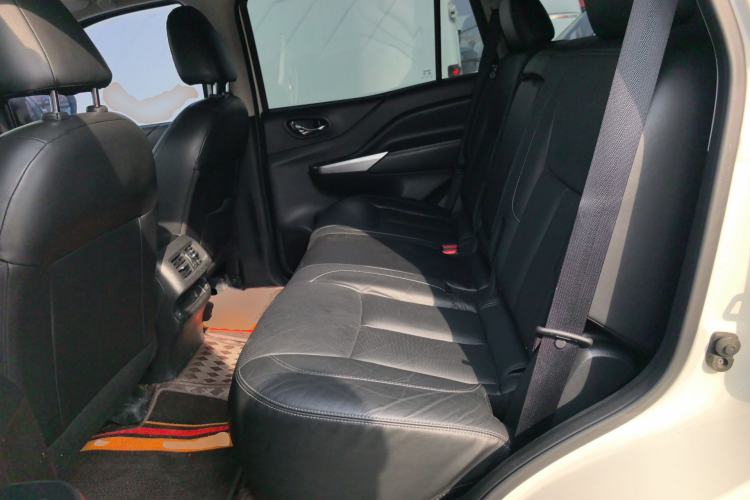 Used Nissan Terra 2018 2.5L Automatic 2WD Luxury Edition Left Rear Seat