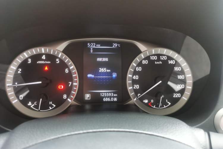 Used Nissan Terra 2018 2.5L Automatic 2WD Smart Enjoyment Version Odometer Close Up