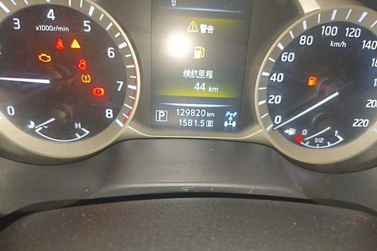 Used Nissan Terra 2018 2.5L Automatic 4x4 Flagship Edition Odometer Close Up