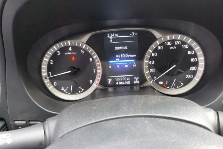 Used Nissan Terra 2018 2.5L Automatic 4x4 Flagship Edition Odometer Close Up