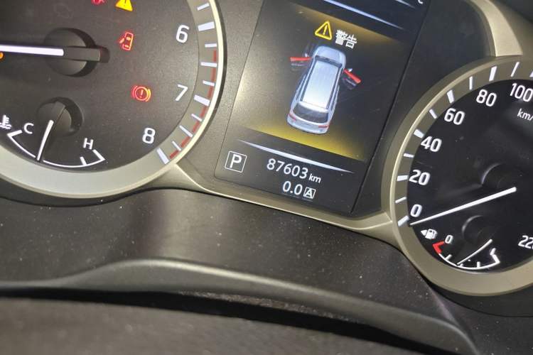 Used Nissan Terra 2018 2.5L Automatic 4x4 Flagship Edition Odometer Close Up
