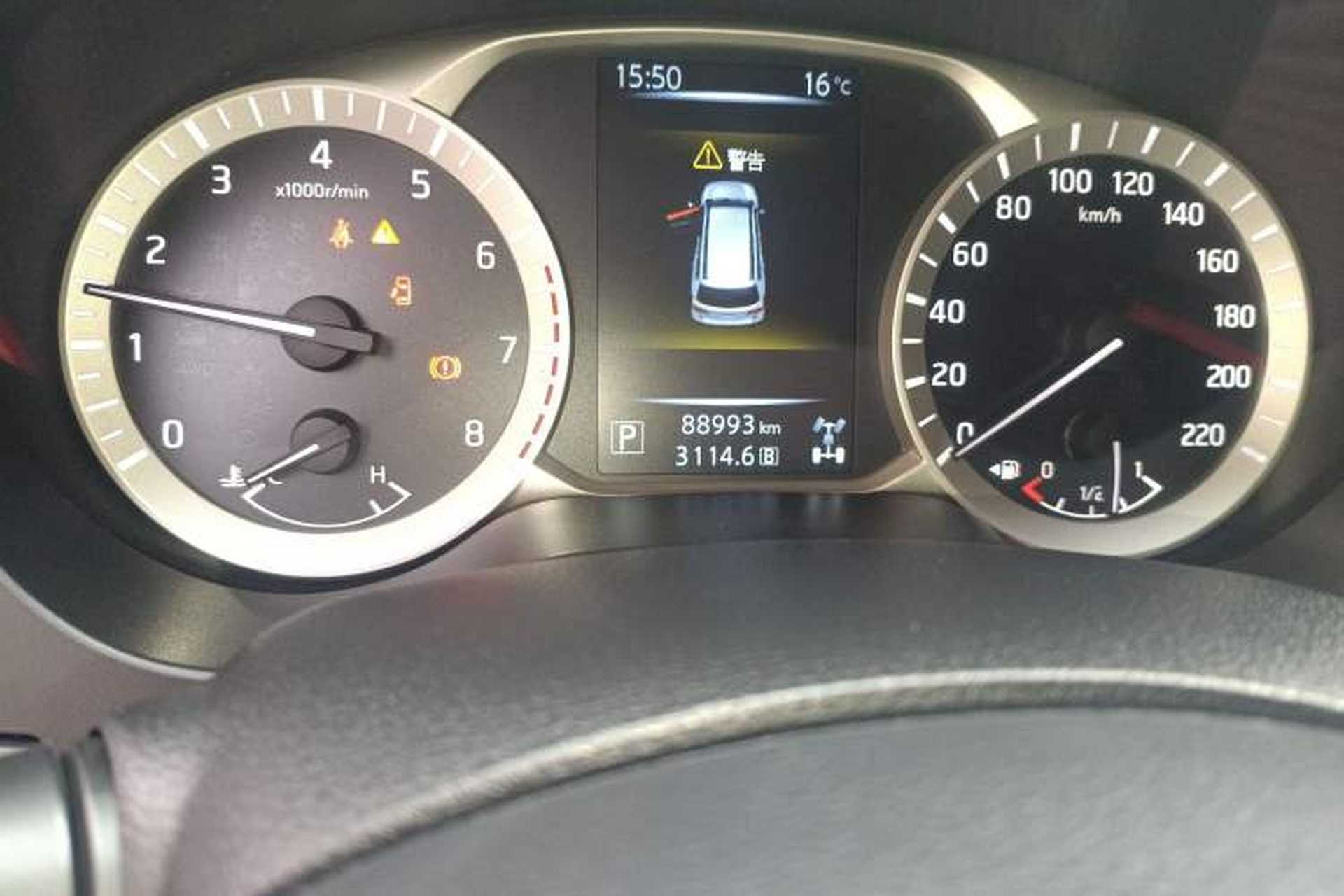 Used Nissan Terra 2018 2.5L Automatic 4x4 Luxury Edition Odometer Close Up