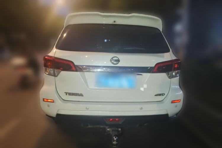 Used Nissan Terra 2018 2.5L Automatic 4x4 Luxury Edition Rear