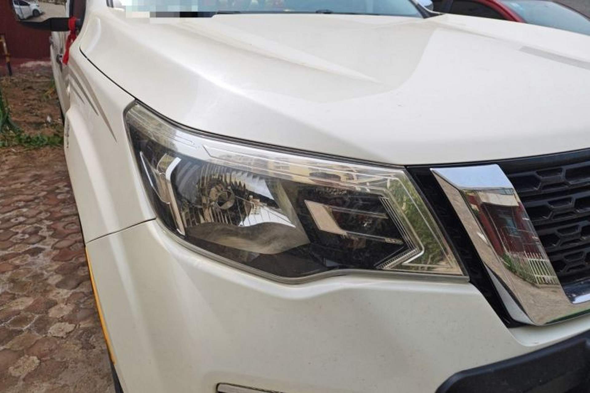 Used Nissan Terra 2018 2.5L Manual Two-Wheel Drive Leading Edition Right Front Headlight