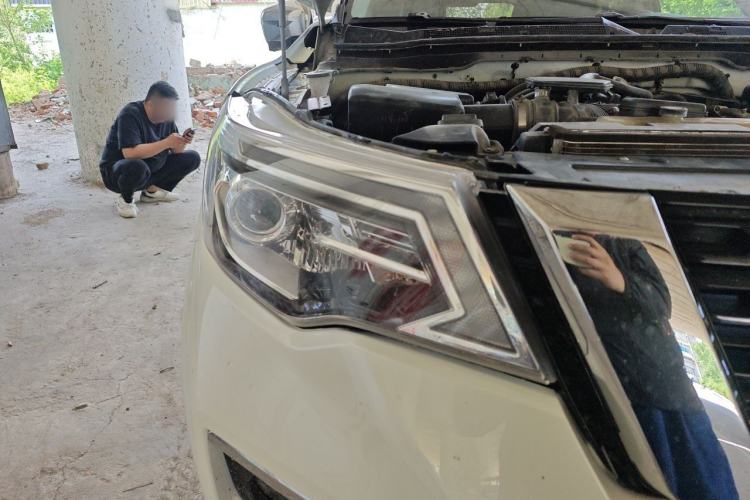 Used Nissan Terra 2018 2.5L Automatic 4x4 Flagship Edition Right Front Headlight