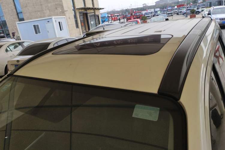Used Nissan Terra 2018 2.5L Automatic 2WD Luxury Edition Roof