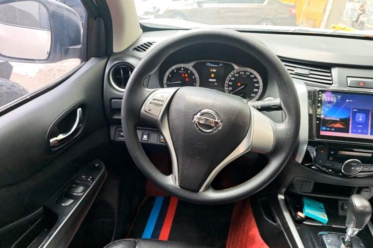 Used Nissan Terra 2018 2.5L Automatic 2WD Luxury Edition Steering Wheel
