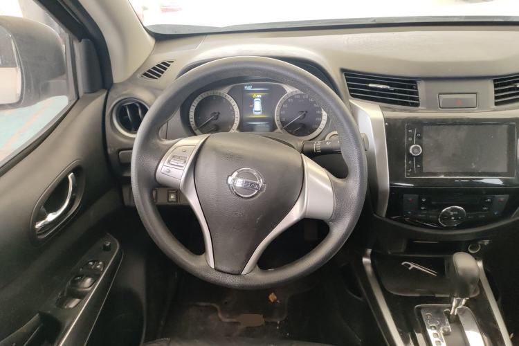 Used Nissan Terra 2018 2.5L Automatic 2WD Luxury Edition Steering Wheel