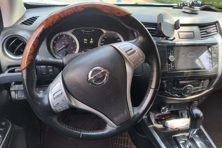 Used Nissan Terra 2018 2.5L Automatic 4x4 Flagship Edition Steering Wheel