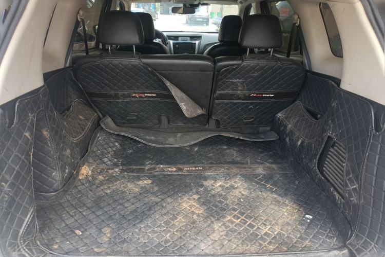 Used Nissan Terra 2018 2.5L Automatic 4x4 Flagship Edition Trunk