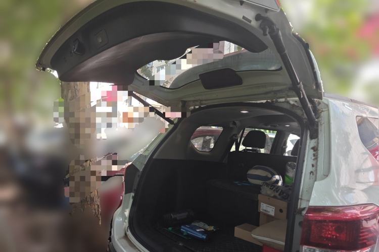 Used Nissan Terra 2018 2.5L Automatic 4x4 Flagship Edition Trunk