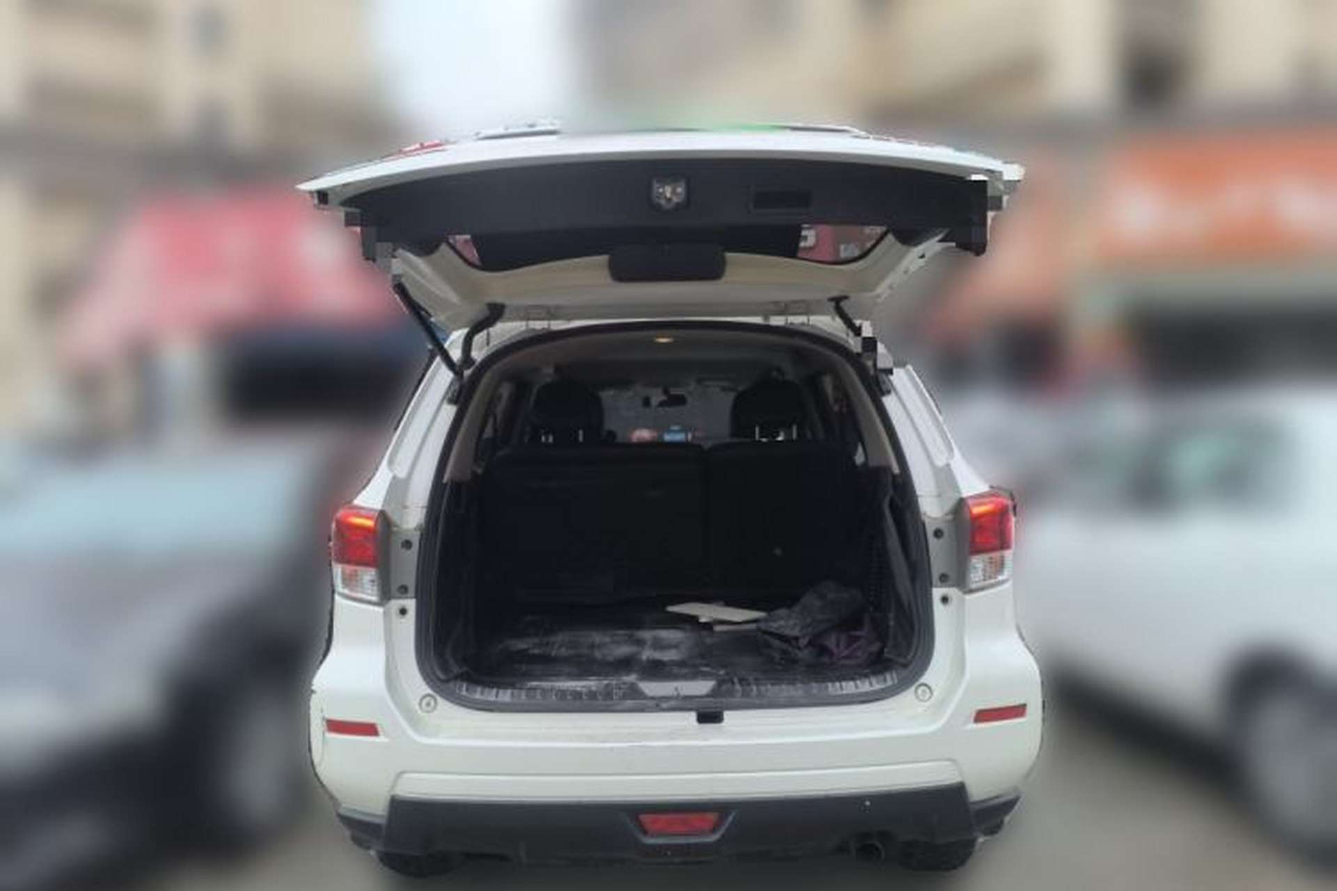Used Nissan Terra 2018 2.5L Manual Two-Wheel Drive Elite Edition Trunk