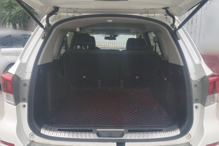 Used Nissan Terra 2018 2.5L Automatic 4x4 Flagship Edition Trunk