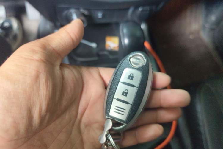 Used Nissan Terra 2018 2.5L Automatic 4x4 Flagship Edition Vehicle Key