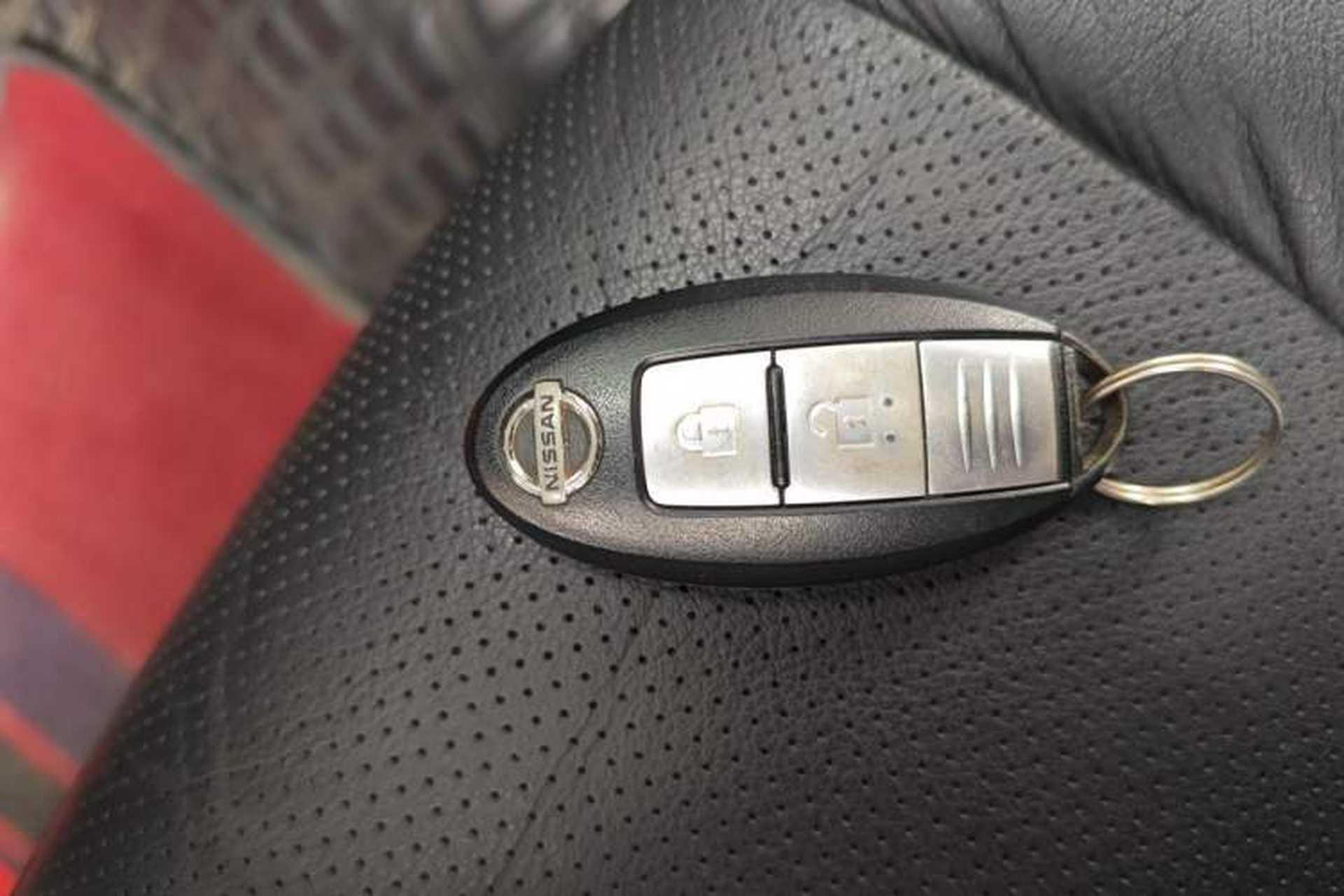 Used Nissan Terra 2018 2.5L Automatic 4x4 Luxury Edition Vehicle Key