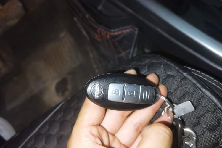 Used Nissan Terra 2018 2.5L Automatic 2WD Luxury Edition Vehicle Key