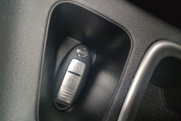 Used Nissan Terra 2018 2.5L Automatic 2WD Luxury Edition Vehicle Key