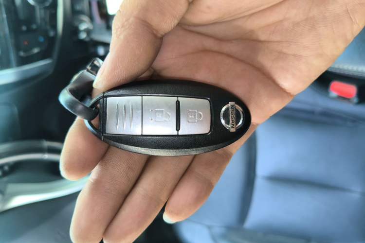 Used Nissan Terra 2018 2.5L Automatic 4x4 Flagship Edition Vehicle Key