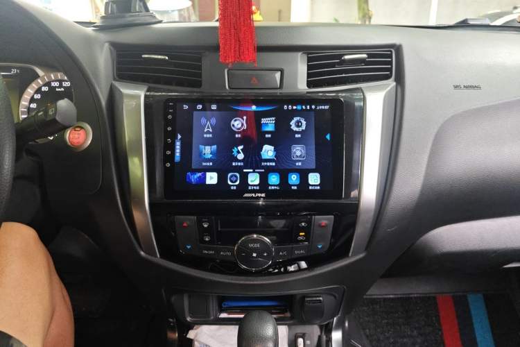 Used Nissan Terra 2018 2.5L Automatic 2WD Luxury Edition Audio And AC Panel
