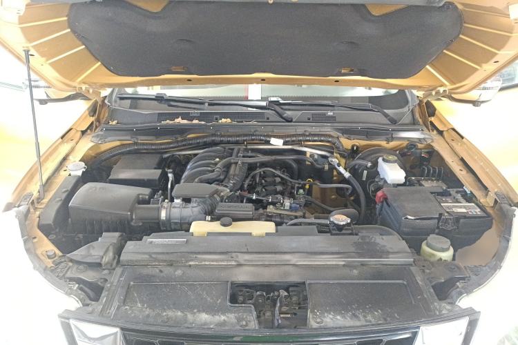 Used Nissan Terra 2018 2.5L Automatic 4x4 Flagship Edition Engine Bay