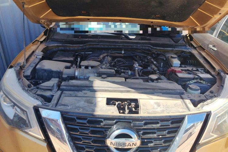 Used Nissan Terra 2018 2.5L Automatic 4x4 Luxury Edition Engine Bay