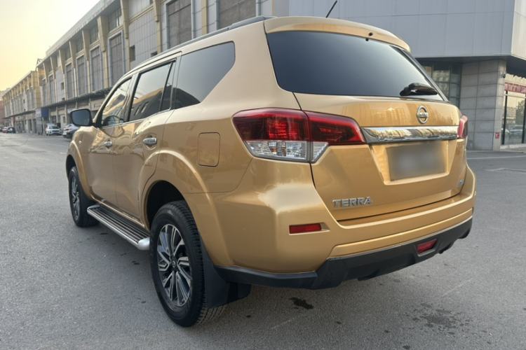 Used Nissan Terra 2018 2.5L Manual Two-Wheel Drive Elite Edition Exterior 1