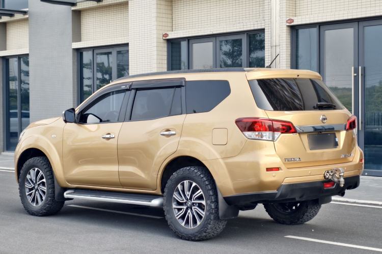 Used Nissan Terra 2018 2.5L Automatic 4x4 Luxury Edition Exterior 2