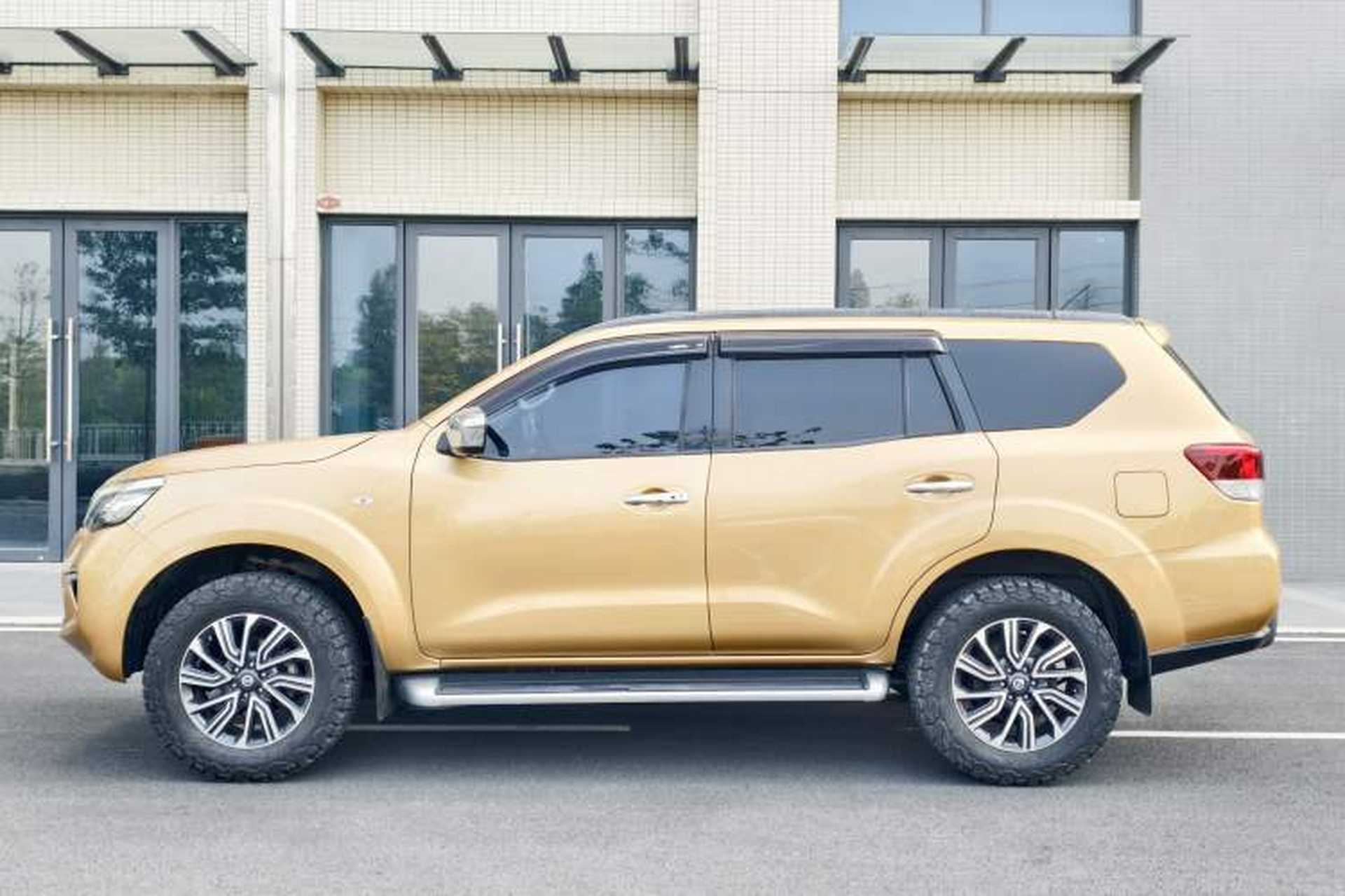 Used Nissan Terra 2018 2.5L Automatic 4x4 Luxury Edition Exterior 3
