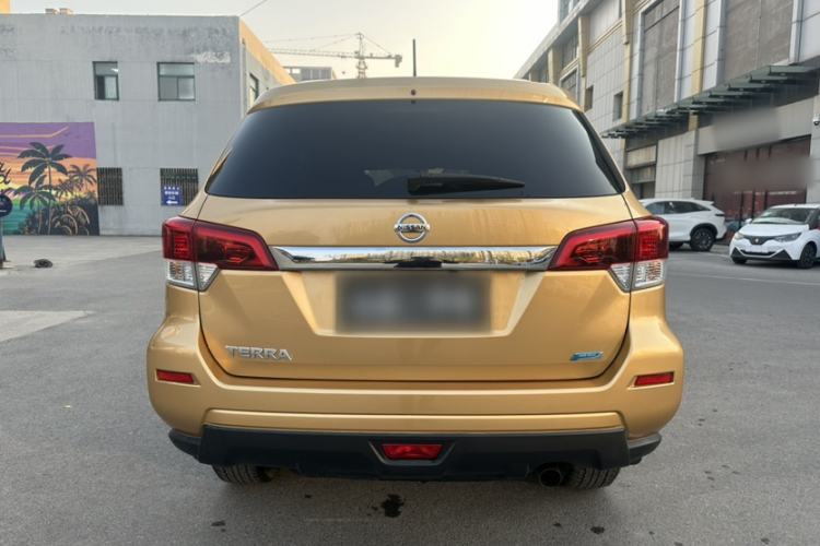 Used Nissan Terra 2018 2.5L Manual Two-Wheel Drive Elite Edition Exterior 3