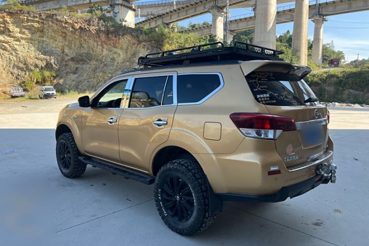Used Nissan Terra 2018 2.5L Automatic 4x4 Luxury Edition Exterior 3