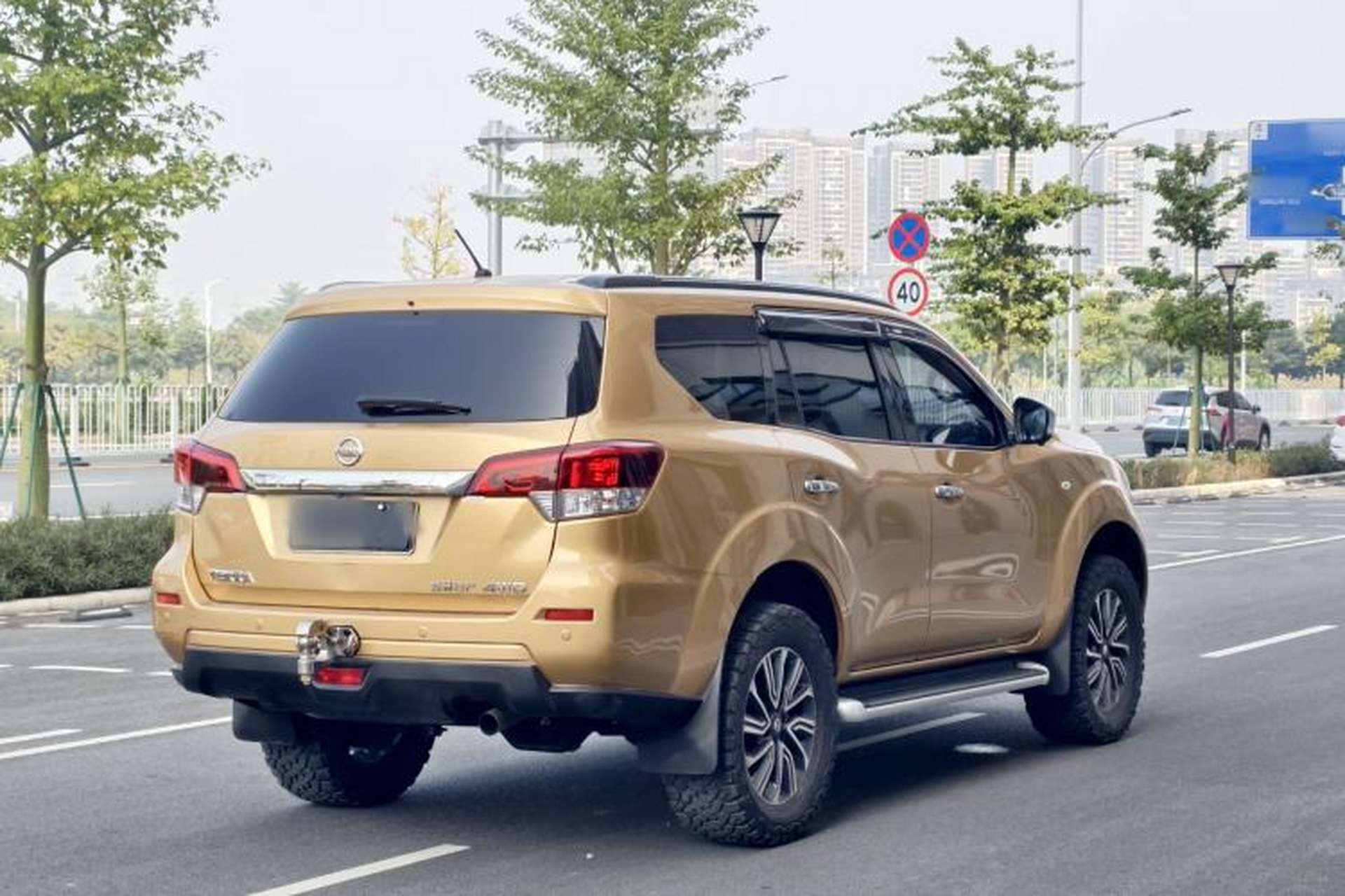 Used Nissan Terra 2018 2.5L Automatic 4x4 Luxury Edition Exterior 4