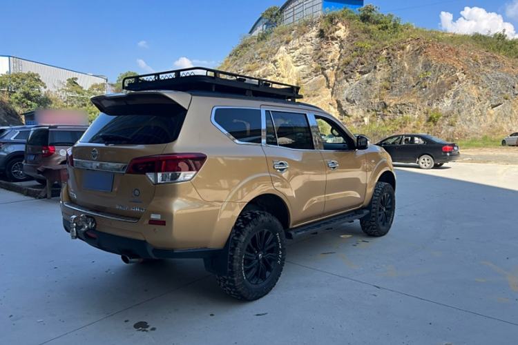 Used Nissan Terra 2018 2.5L Automatic 4x4 Luxury Edition Exterior 5