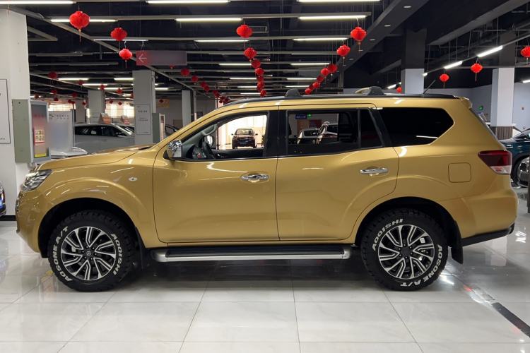 Used Nissan Terra 2018 2.5L Automatic 4x4 Luxury Edition Exterior 5