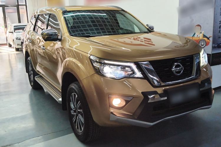 Used Nissan Terra 2018 2.5L Automatic 2WD Smart Enjoyment Version Front Right 45 Deg
