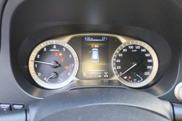 Used Nissan Terra 2018 2.5L Automatic 4x4 Luxury Edition Instrument Cluster