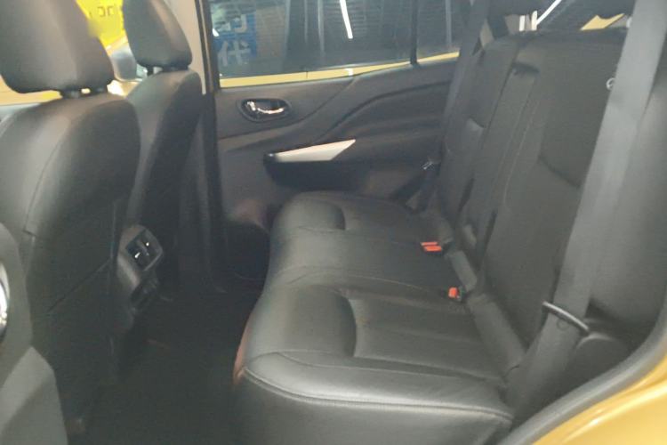 Used Nissan Terra 2018 2.5L Automatic 2WD Smart Enjoyment Version Left Rear Seat