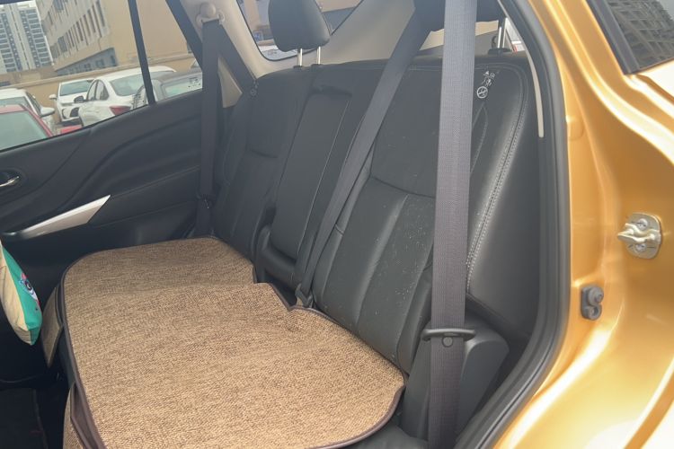 Used Nissan Terra 2018 2.5L Automatic 4x4 Luxury Edition Left Rear Seat
