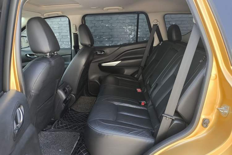 Used Nissan Terra 2018 2.5L Automatic 4x4 Flagship Edition Left Rear Seat